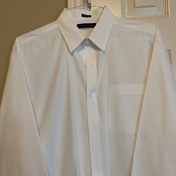Men’s Tommy Hilfiger Dress Shirt - Picture 1 of 9